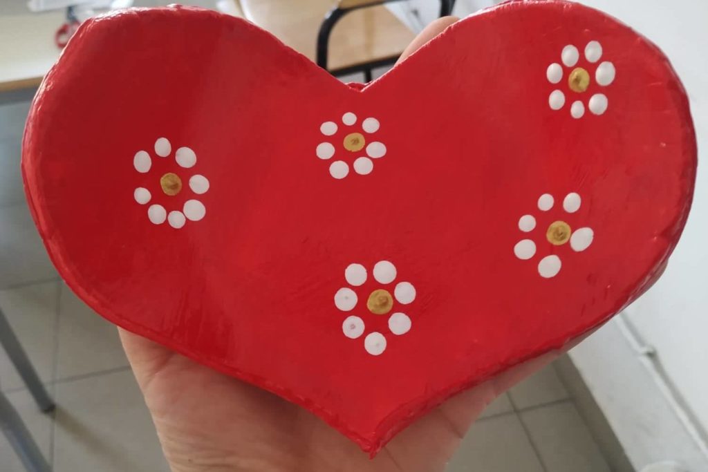 cuore in das per lavoretto festa della mamma